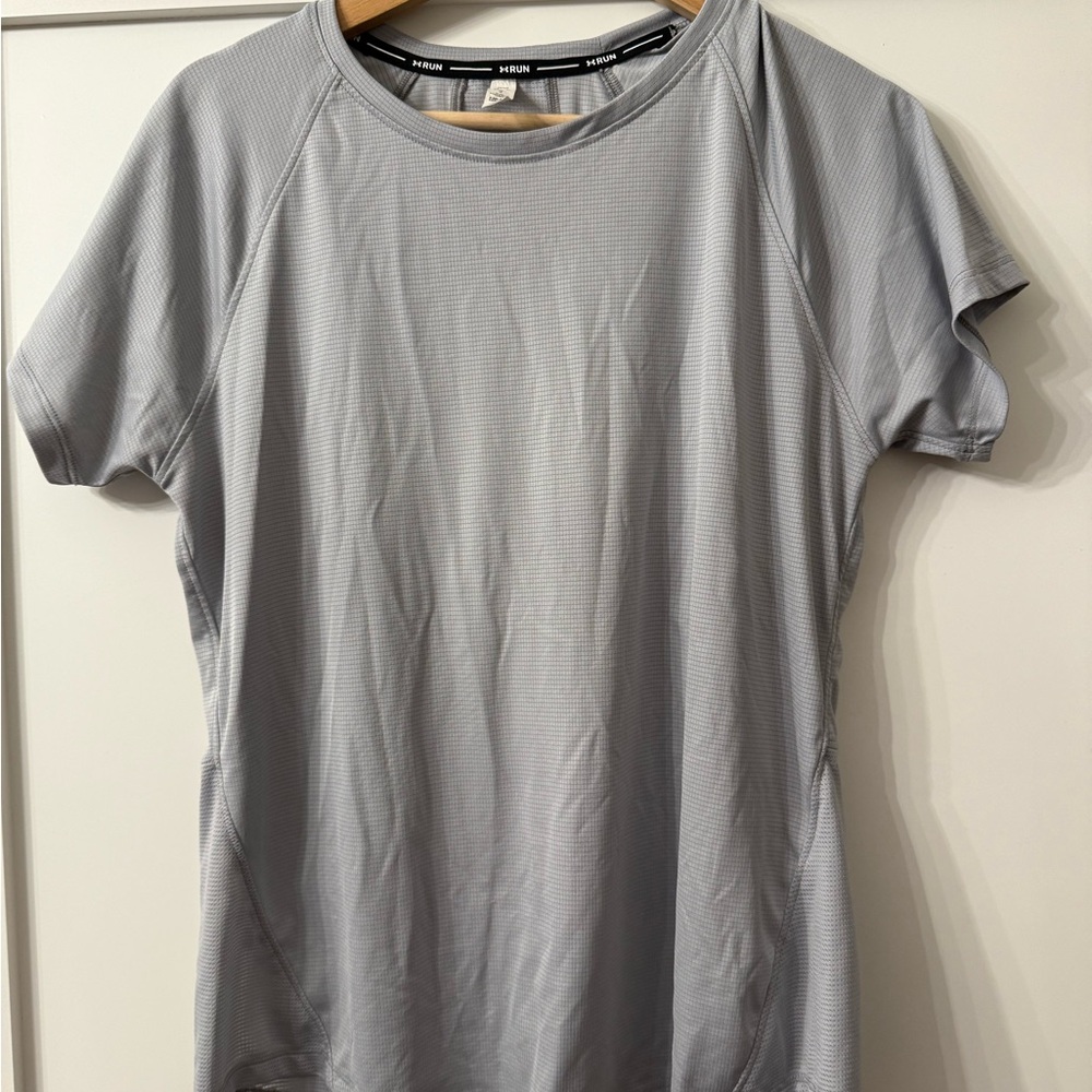 UA Under Armour Gray Short Sleeve Athletic Top Size Large
